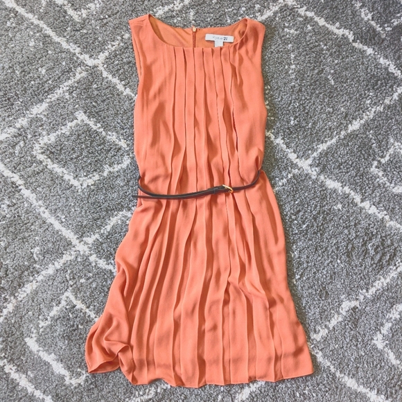 π₯3/$30π₯F21 pleated dress w/removable belt sz:S - Picture 1 of 3